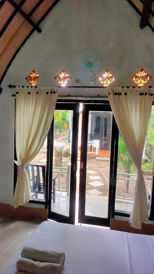 Meno Lodge Gili Meno Eksteriør billede